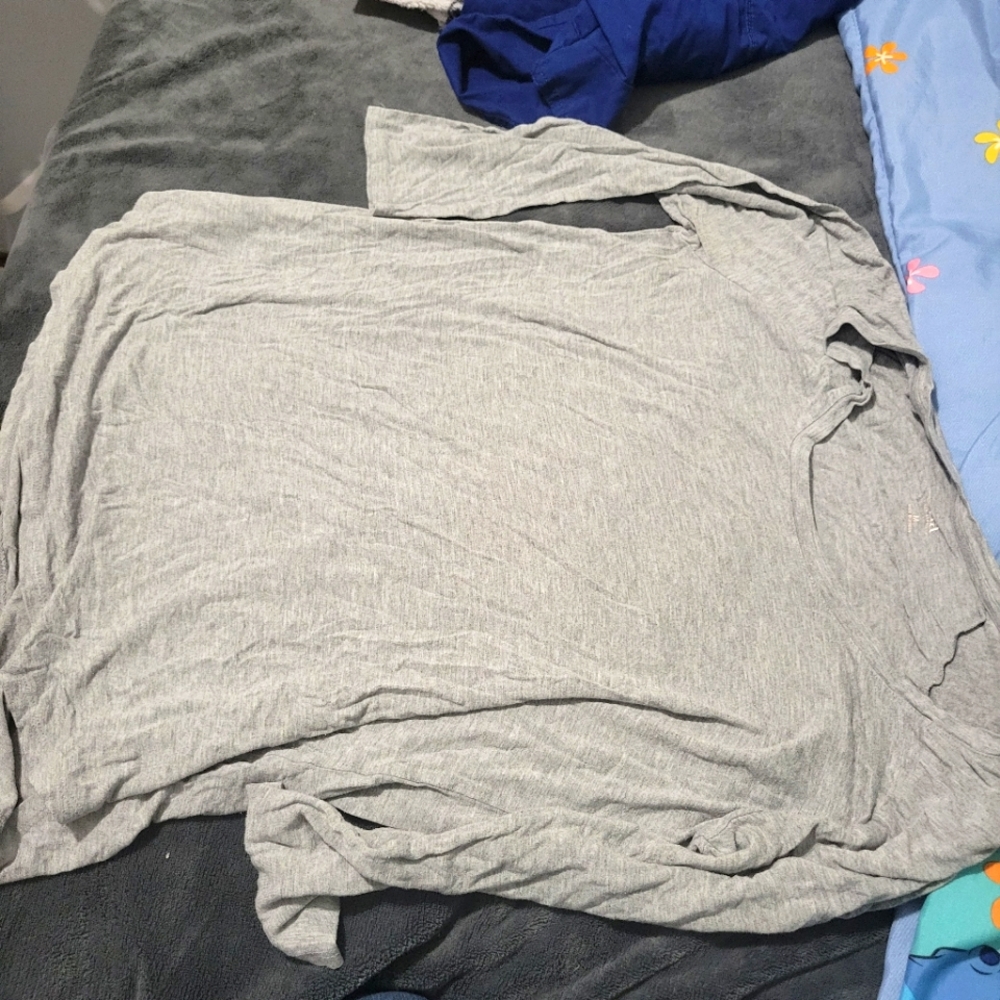 Light grey long sleeve top